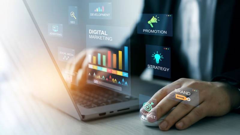 吴忠小程序开发：Hotwire和Stimulus如何通过最少的自定义 JavaScript 提供互动性？